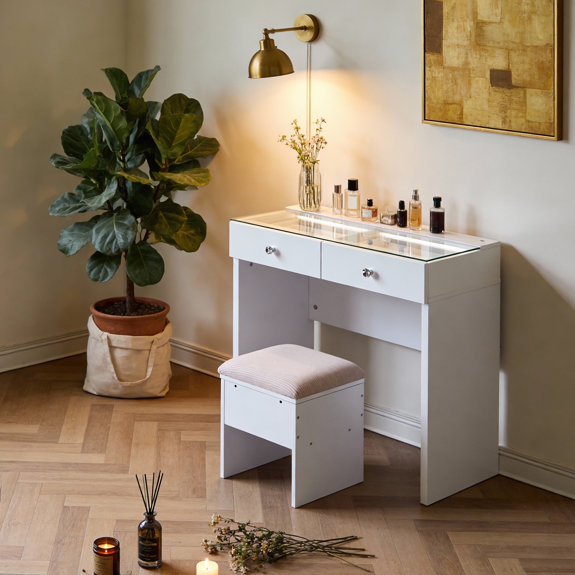 VANITII Aisling Vanity Desk features 2 Storage Drawers with Crystal Handles,built-in adjustable light strip on the desktop.It features a simple white design.When placed in the bedroom, it perfectly combines beauty and functionality.